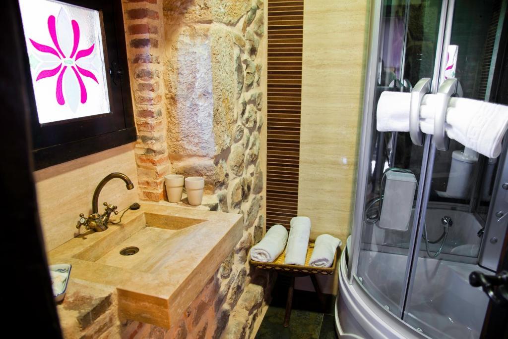 Posada Real La Montanesa Corrales De Buelna Szoba fotó